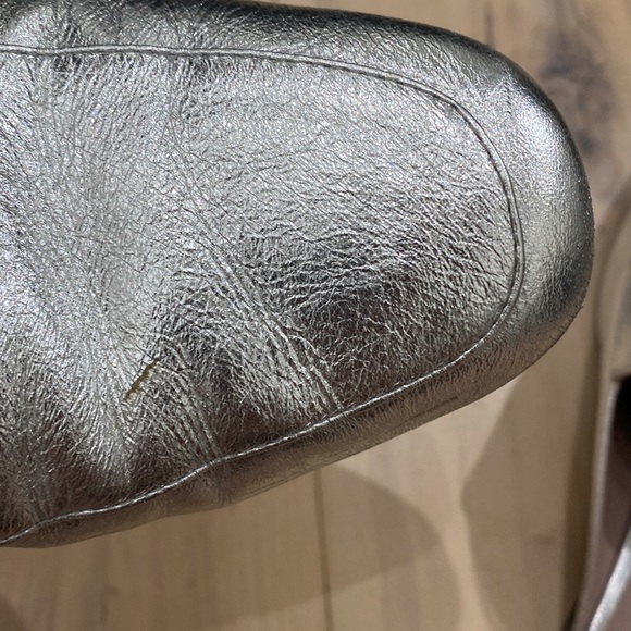 Diane Von Furstenberg silver backless loafers size 7 - Picture 5 of 7